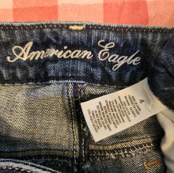 LOT OF 4   American Eagle Distressed Denim Women Shorts - Picture 7 of 13